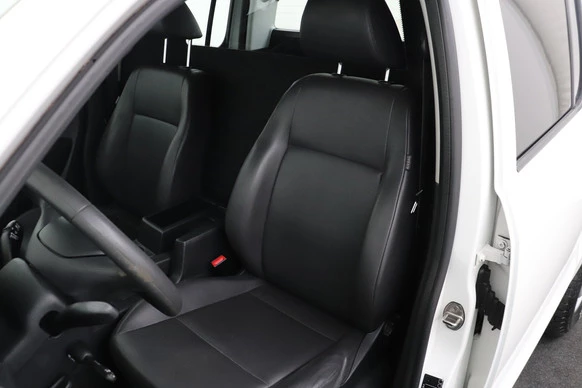 Volkswagen Amarok - Afbeelding 9 van 27