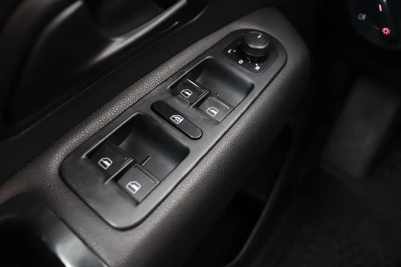 Volkswagen Amarok - Afbeelding 17 van 27