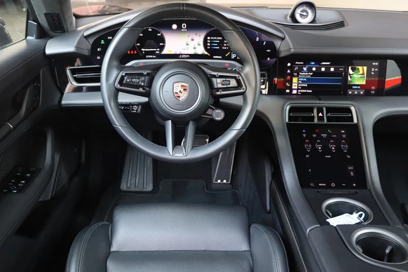 Porsche Taycan - Afbeelding 6 van 30