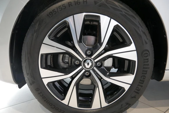 Renault Clio - Afbeelding 24 van 30