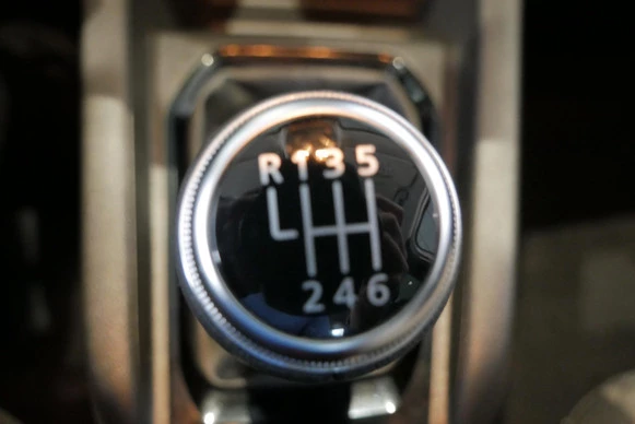 Renault Clio - Afbeelding 29 van 30