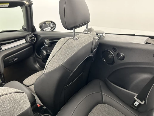 MINI Cooper Cabrio - Afbeelding 29 van 30