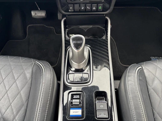 Mitsubishi Outlander - Afbeelding 13 van 25