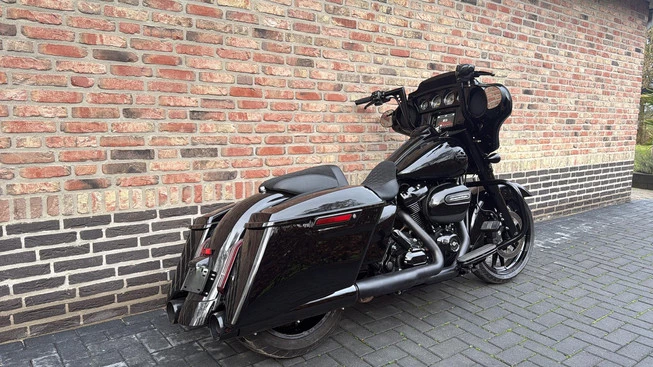 Harley-Davidson Street Glide - Afbeelding 7 van 17