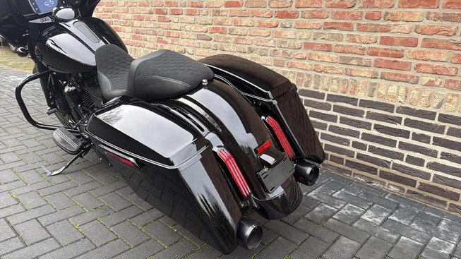 Harley-Davidson Street Glide - Afbeelding 12 van 17