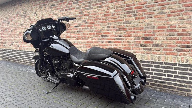 Harley-Davidson Street Glide - Afbeelding 4 van 17