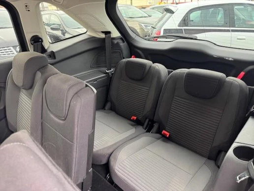 Ford Grand C-Max - Afbeelding 21 van 24