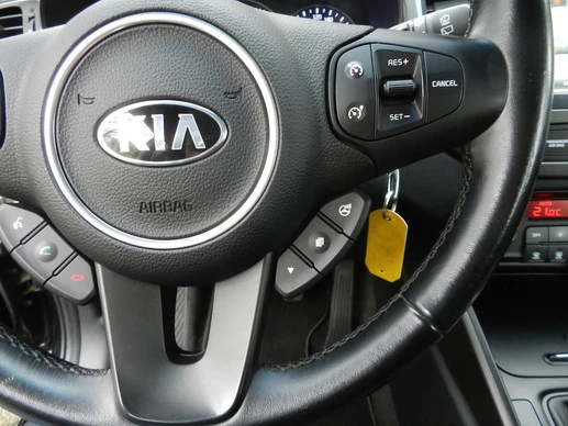 Kia Carens - Afbeelding 22 van 30