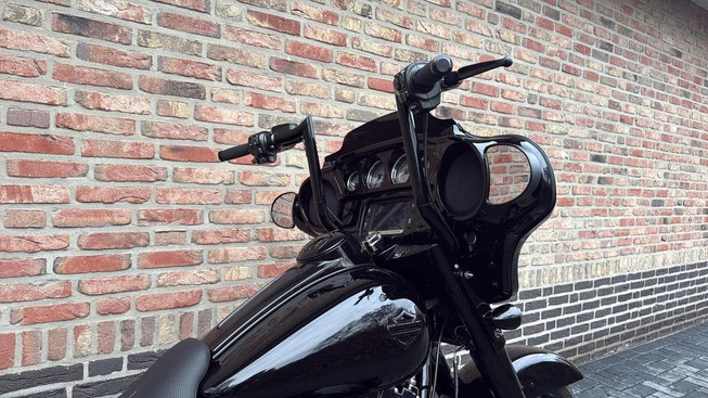 Harley-Davidson 103 FLHX - Afbeelding 10 van 14