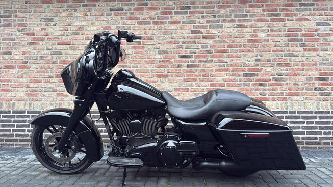 Harley-Davidson 103 FLHX - Afbeelding 2 van 14
