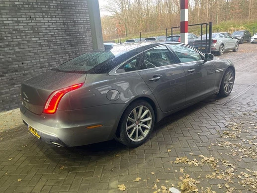 Jaguar XJ - Afbeelding 2 van 5
