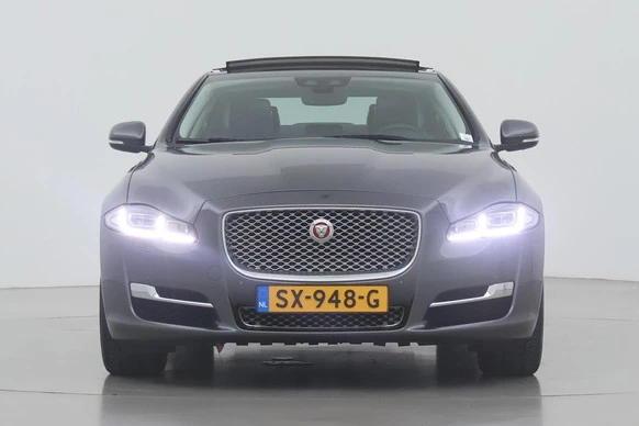 Jaguar XJ - Afbeelding 16 van 30