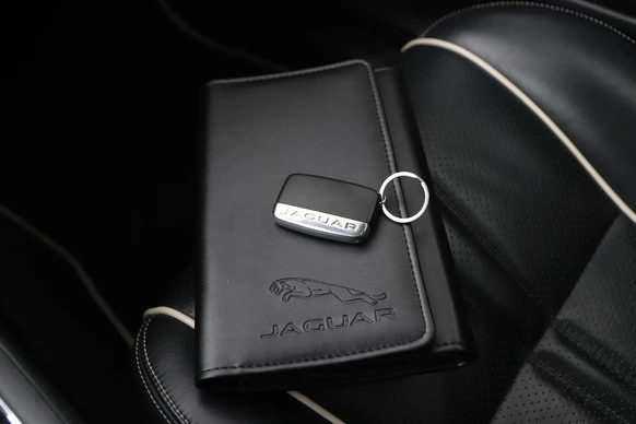 Jaguar XJ - Afbeelding 17 van 30