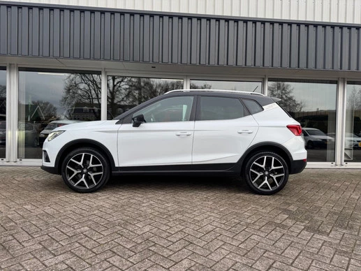 SEAT Arona - Afbeelding 2 van 30