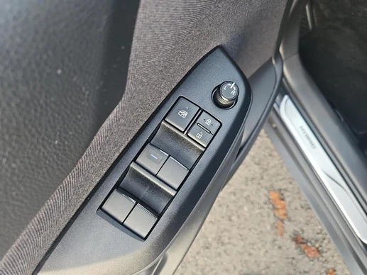 Toyota Yaris Cross - Afbeelding 20 van 30