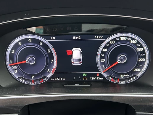 Volkswagen Tiguan - Afbeelding 8 van 30