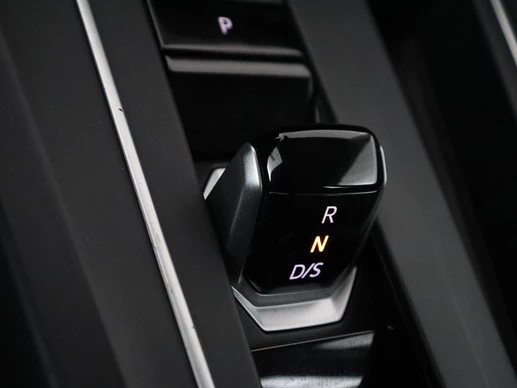 Volkswagen Golf - Afbeelding 17 van 30