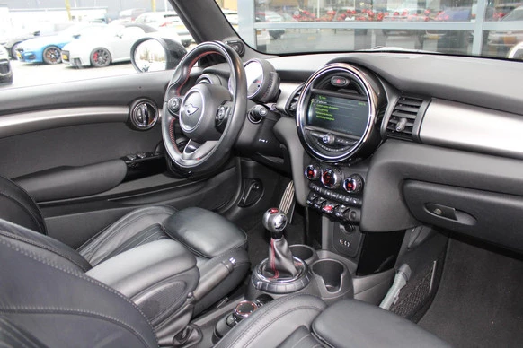 MINI Cabrio - Afbeelding 14 van 29