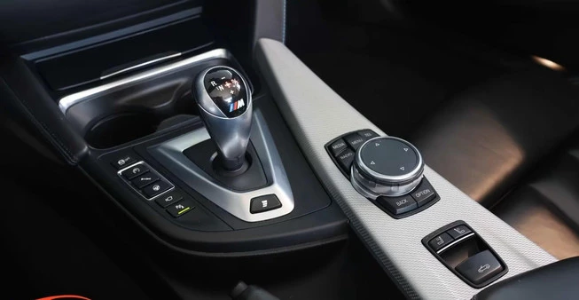 BMW M4 - Afbeelding 11 van 25