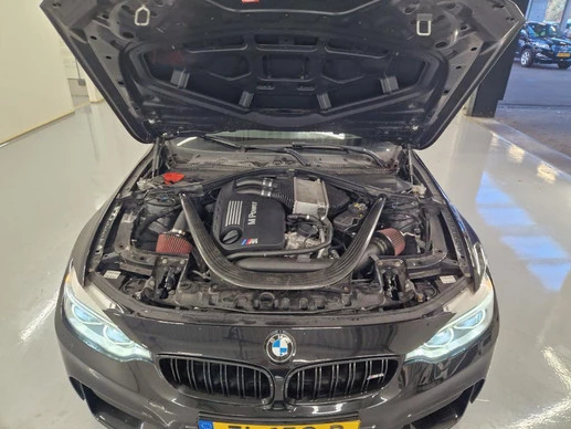 BMW M4 - Afbeelding 23 van 25