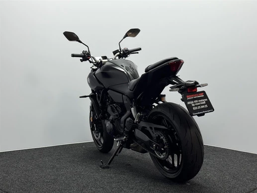 Yamaha MT 07 - Afbeelding 12 van 16