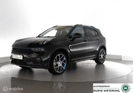 Lynk & Co 01 - Afbeelding 1 van 27