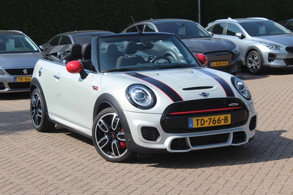 MINI Cooper Cabrio - Afbeelding 1 van 30