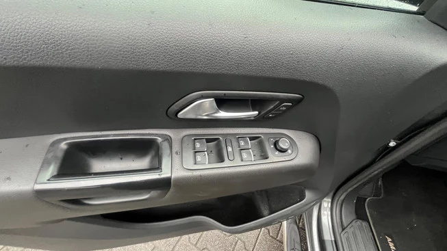 Volkswagen Amarok - Afbeelding 10 van 24