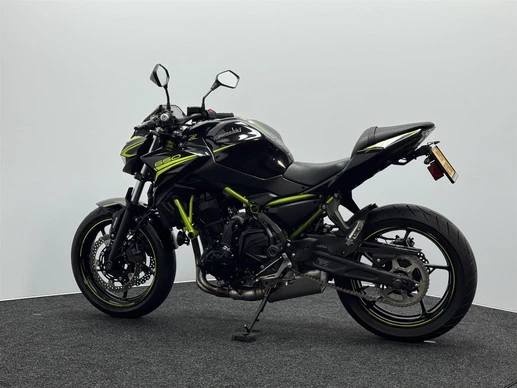 Kawasaki Z650 - Afbeelding 10 van 17