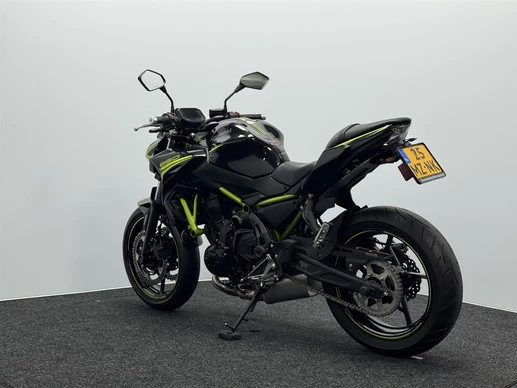 Kawasaki Z650 - Afbeelding 11 van 17