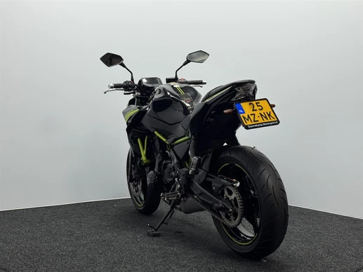 Kawasaki Z650 - Afbeelding 12 van 17