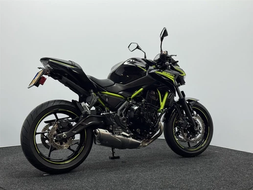 Kawasaki Z650 - Afbeelding 16 van 17