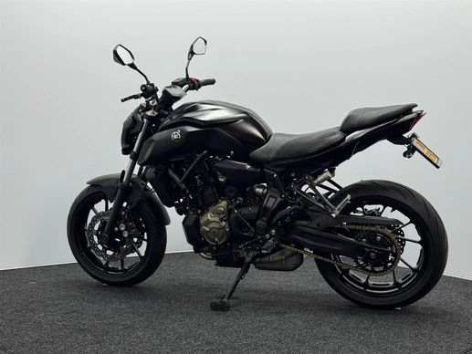 Yamaha MT 07 - Afbeelding 10 van 17