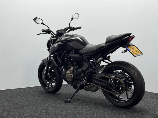 Yamaha MT 07 - Afbeelding 11 van 17