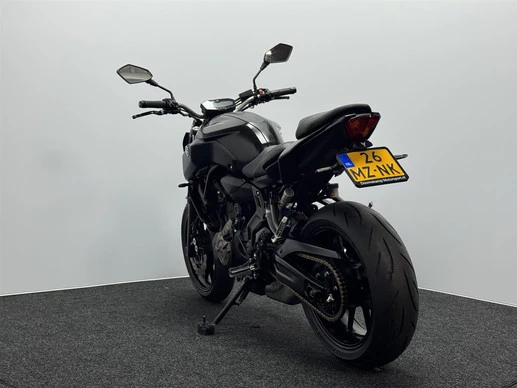 Yamaha MT 07 - Afbeelding 12 van 17