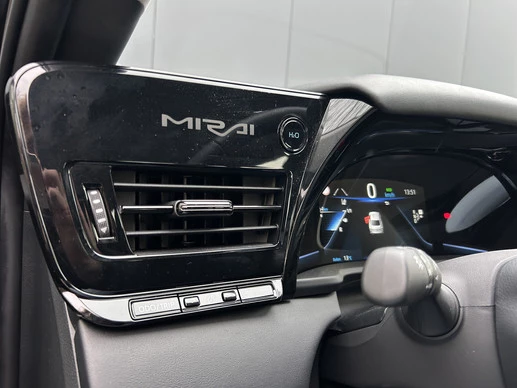 Toyota Mirai - Afbeelding 15 van 30