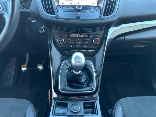 Ford Kuga - Afbeelding 8 van 30