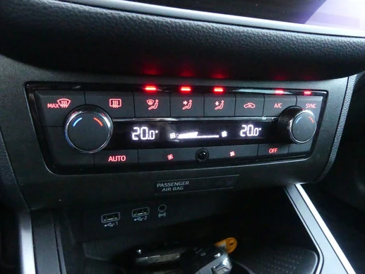 SEAT Arona - Afbeelding 13 van 24