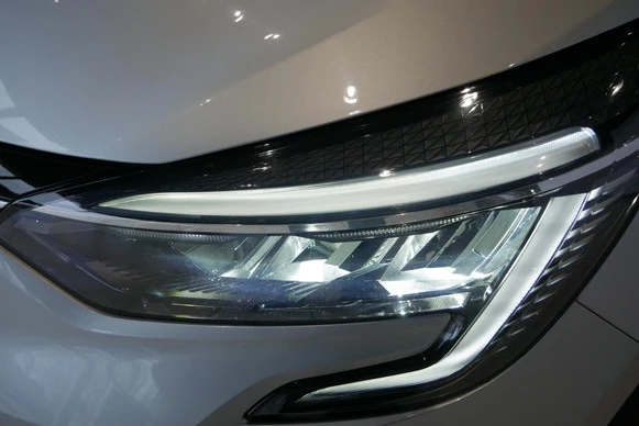 Renault Clio - Afbeelding 28 van 30