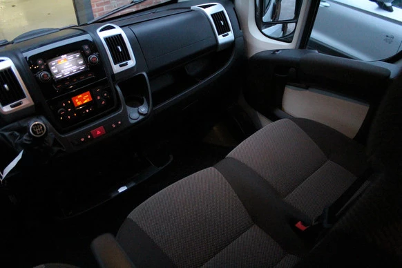 Peugeot Boxer - Afbeelding 25 van 30