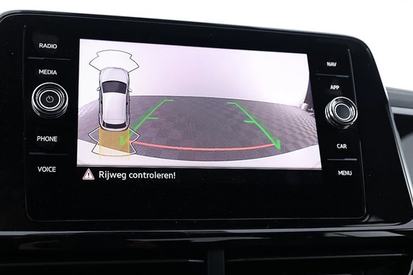 Volkswagen T-Roc - Afbeelding 21 van 30