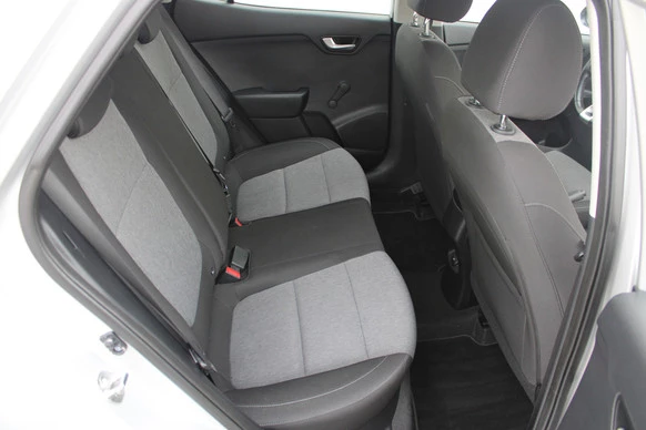 Kia Stonic - Afbeelding 22 van 30