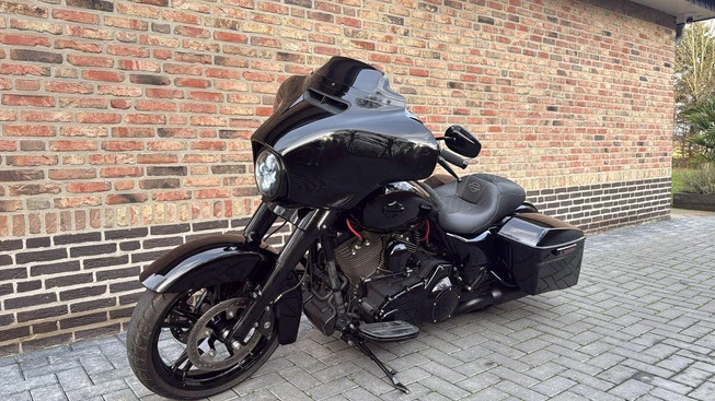 Harley-Davidson Street Glide - Afbeelding 3 van 15