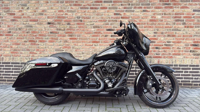 Harley-Davidson Street Glide - Afbeelding 5 van 15