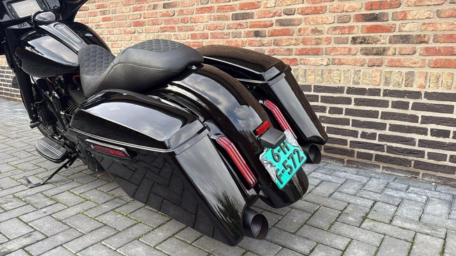 Harley-Davidson Street Glide - Afbeelding 11 van 15