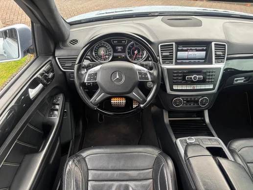 Mercedes-Benz M-Klasse - Afbeelding 14 van 23