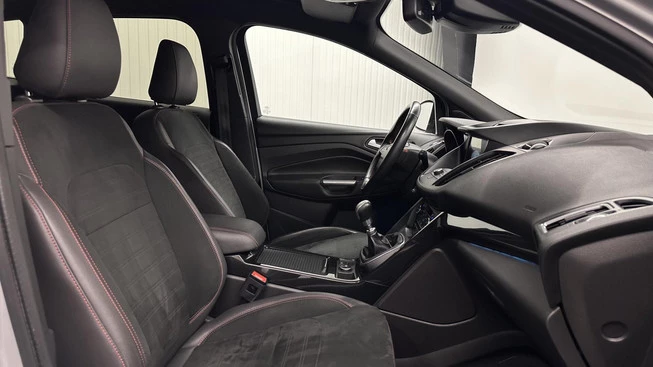 Ford Kuga - Afbeelding 4 van 30