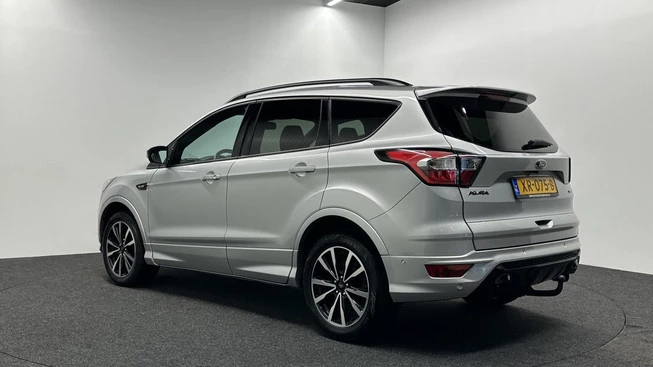 Ford Kuga - Afbeelding 12 van 30