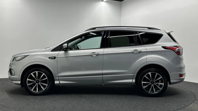 Ford Kuga - Afbeelding 16 van 30