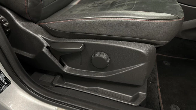 Ford Kuga - Afbeelding 22 van 30